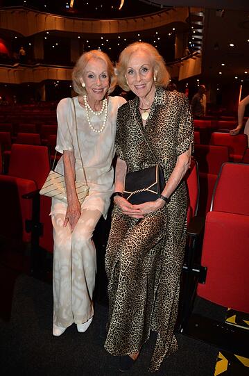 Stammgäste im Deutschen Theater: Alice (r.) und Ellen Kessler.