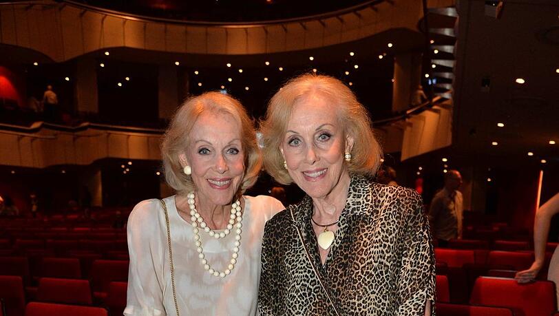 Stammgäste im Deutschen Theater: Alice (r.) und Ellen Kessler. Stammgäste im Deutschen Theater: Alice (r.) und Ellen Kessler.
