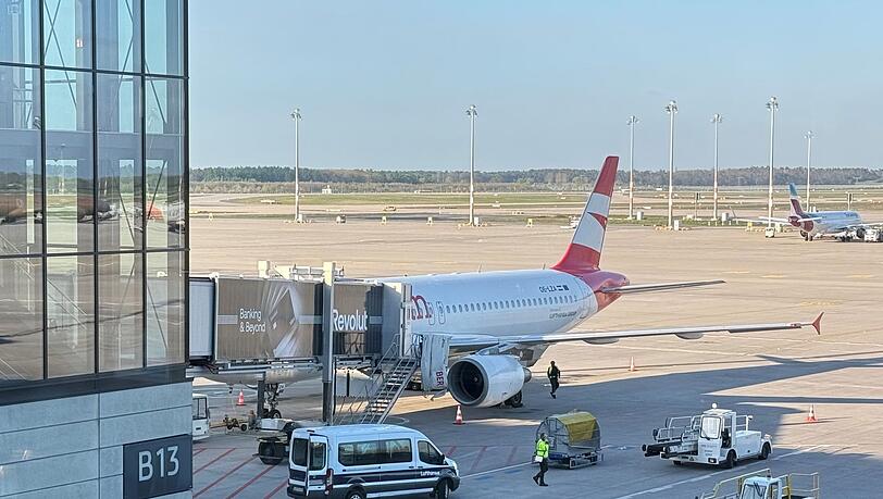 In der Maschine vom Typ A320 der Austrian Airlines hat ein Abschiebeh&auml;ftling randaliert.