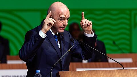 Gianni Infantino vor drei Jahren in Kigali: Da wurde er als FIFA-Boss wiedergew&auml;hlt. (Archivbild)