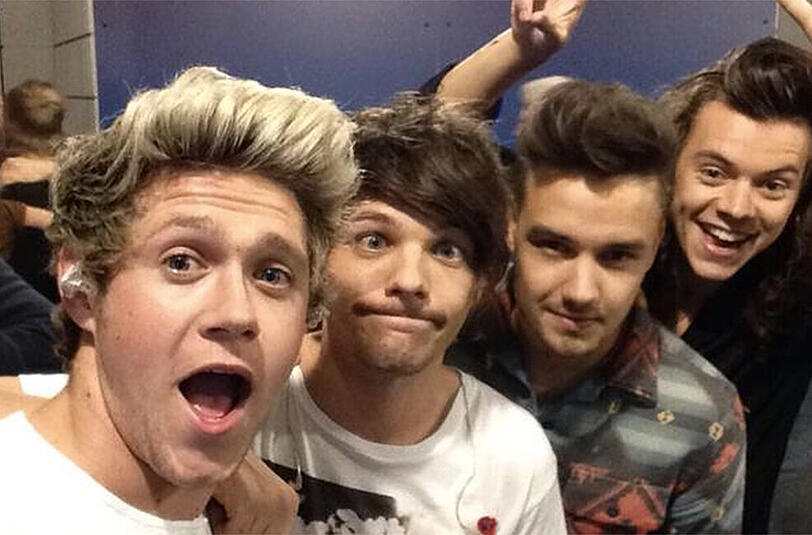 Die Jungs von "One Direction" haben angesichts ihres Gehaltschecks gut lachen. Heute kommt ihre neue Single "Perfect" auf den Markt.