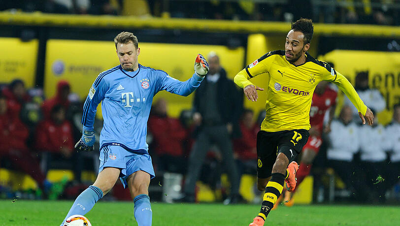 Manuel Neuer: Note 2. Der Ex-Schalker mit Rettungstaten gegen Aubameyang (11. und 51.), mit entschlossener Toni-Schumacher-Gedächtnis-Faustabwehr (60.). Musste vor der Südtribüne die gewohnte Ladung Bier, Obst und Schmähung ertragen. Nahm's gelassen. Sehr sicher und souverän bei Rückpässen. Ohne Fehler, aber auch nicht so gefordert wie angenommen. Manuel Neuer: Note 2. Der Ex-Schalker mit Rettungstaten gegen Aubameyang (11. und 51.), mit entschlossener Toni-Schumacher-Gedächtnis-Faustabwehr (60.). Musste vor der Südtribüne die gewohnte Ladung Bier, Obst und Schmähung ertragen. Nahm's gelassen. Sehr sicher und souverän bei Rückpässen. Ohne Fehler, aber auch nicht so gefordert wie angenommen.