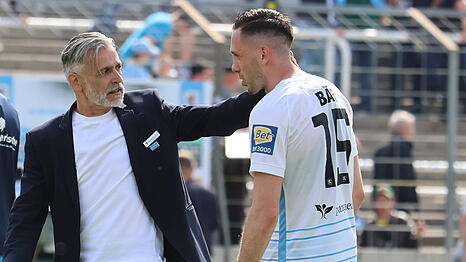 Keine Männerfreundschaft: TSV-1860-Trainer Maurizio Jacobacci (li.) und Ex-Löwe Marcel Bär.
