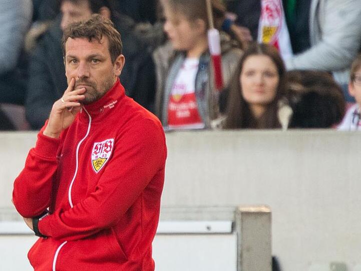 Stuttgarts Trainer Markus Weinzierl braucht bei Werder Bremen einen Sieg.