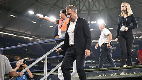 Quo vadis, Hansi Flick? Der Bundestrainer steht nach der neuerlichen Niederlage massiv in der Kritik. Selbst Kumpel und RTL-Experte Lothar Matthäus spricht von "Ratlosigkeit".