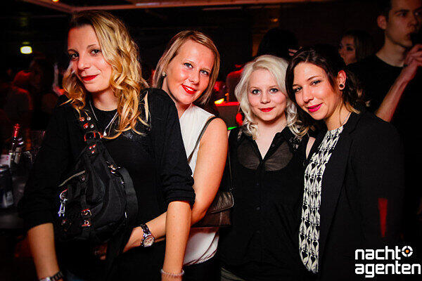 Klicken Sie sich durch die Partybilder aus den Münchner Clubs von Samstagabend. Finden Sie sich wieder?