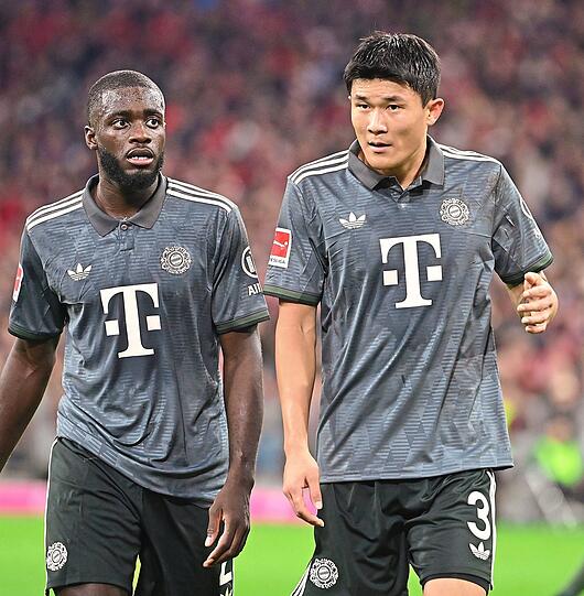 "Richtig, richtig stark", so bewertete Bayerns Sportdirektor Christoph Freund die Leistung seines Innenverteidiger-Duos Dayot Upamecano (l.) und Minjae Kim im Spitzenspiel. Foto: imago