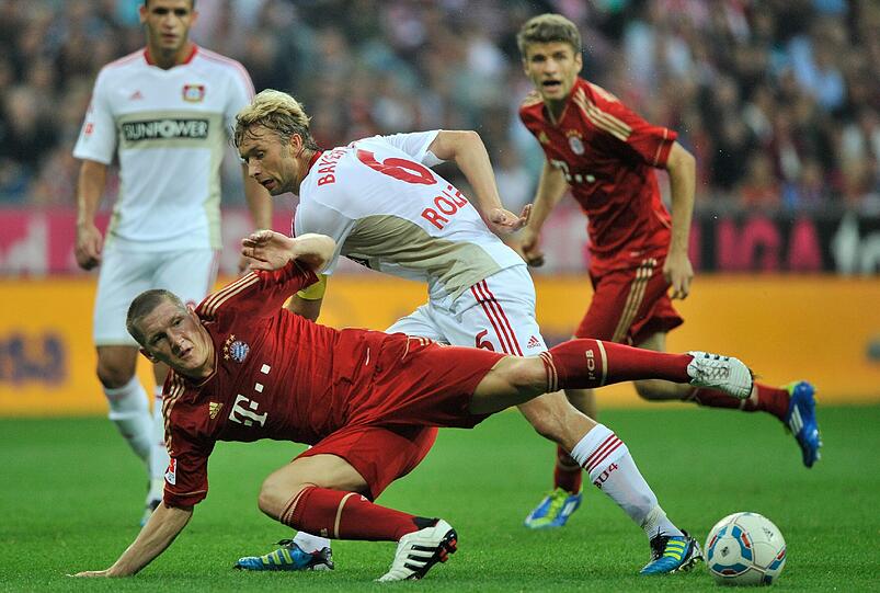 BASTIAN SCHWEINSTEIGER: Laufstark, zweikampflustig. Absolute Mittelfeld-Hoheit, von den Leverkusenern aber auch nicht wirklich gefordert. Ab und an mit ein paar Schnitzern &ndash; aber: Schwamm drüber. Denn: Spitzenpass vor Robbens 3:0. Note 2