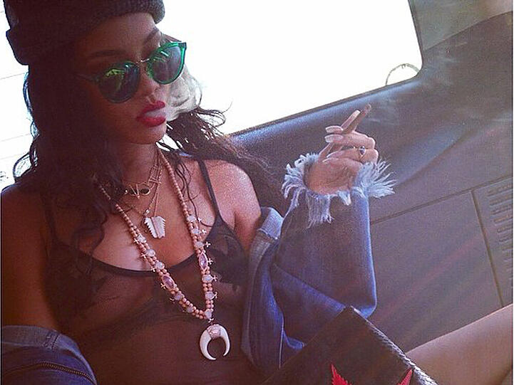 Rihanna genießt den "Weed Day"