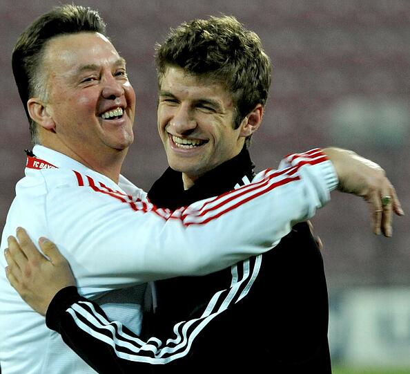 Louis van Gaal (l.) und Thomas Müller.