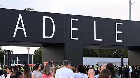 Weite Anreise: Fans kommen aus aller Welt zu Adele nach München. (Archivbild)