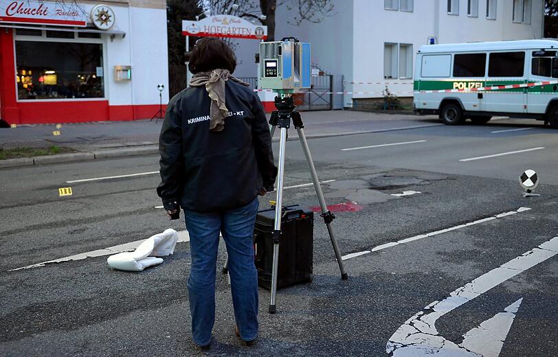 Ein Toter nach Schüssen vor Berliner Klinik - die Bilder.
