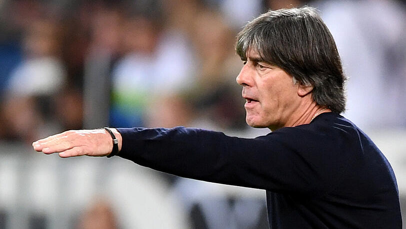 Joachim Löw wird mit seinem 168. Länderspiel als Cheftrainer Sepp Herberger übertreffen und alleiniger DFB-Rekordhalter. Joachim Löw wird mit seinem 168. Länderspiel als Cheftrainer Sepp Herberger übertreffen und alleiniger DFB-Rekordhalter.