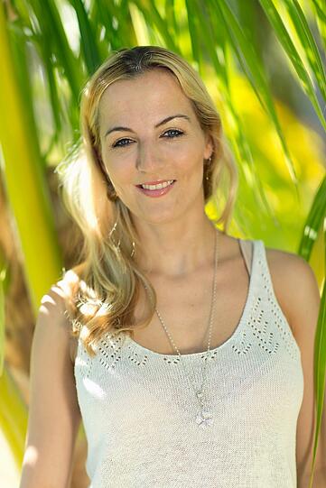 Die 28-jährige Klara ist die erste Eva. Die Sachbearbeiterin interessiert sich für Sport und Shopping. Ihren Traummann beschreibt sie als sportlich, gut aussehend, humorvoll, über 30.