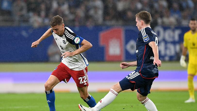 Der Hamburger SV sicherte sich vor heimischer Kulisse gegen Düsseldorf einen späten Heimsieg.