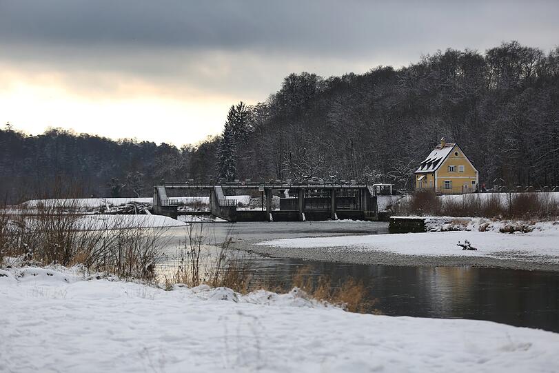 Winterliche Stille – freilich auch an der Floßrutsche.