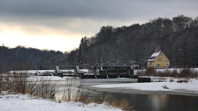 Winterliche Stille – freilich auch an der Floßrutsche.