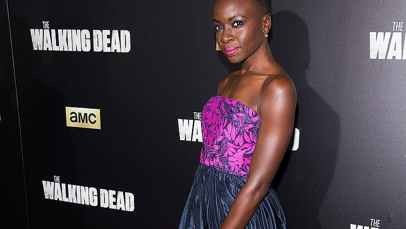 "The Walking Dead" Darstellerin Danai Gurira weiß, welche Farben ihr stehen "The Walking Dead" Darstellerin Danai Gurira weiß, welche Farben ihr stehen