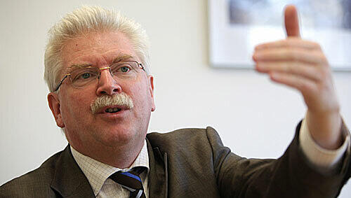 Wirtschaftsminister Martin Zeil (FDP) will die zweite Stammstrecke weiterplanen.