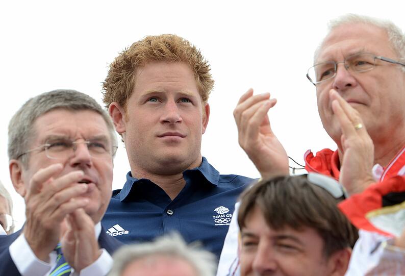 Hier ist Prinz Harry zu sehen, zusammen mit den deutschen Beauftragten Thomas Bach (links) und Michael Vesper (rechts). Am 1. August wurde fleißig gerudert...