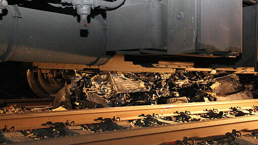 Bahnübergang Salmas bei Oberstaufen: Ein Partyzug war in eine Unfallstelle gekracht. Die Bilder vom Rettungseinsatz. Bahnübergang Salmas bei Oberstaufen: Ein Partyzug war in eine Unfallstelle gekracht. Die Bilder vom Rettungseinsatz.