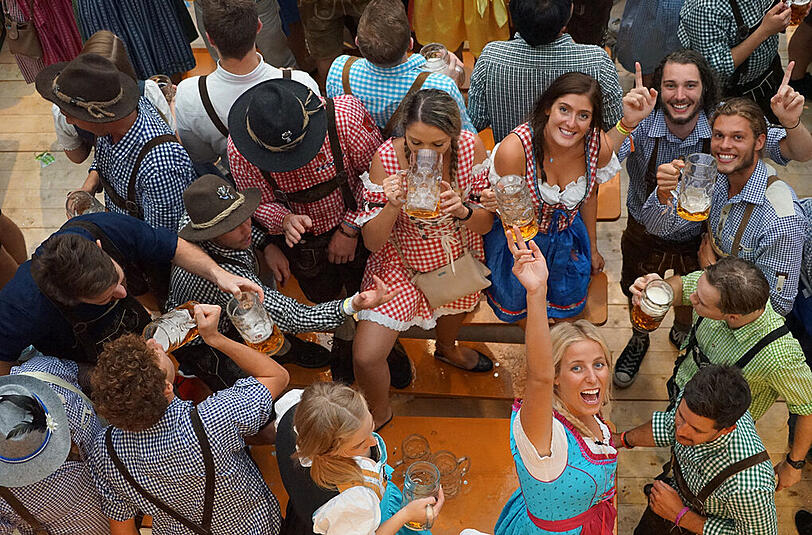 Kommt das Limit dür die Wiesn-Mass? Die Frage ist weiterhin offen.
