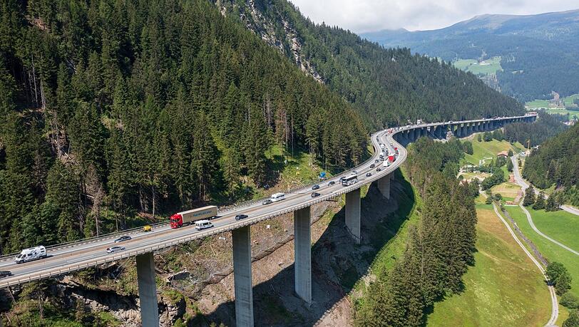 Die Lueg-Brücke ist die längste Brücke an der Brenner-Autobahn.