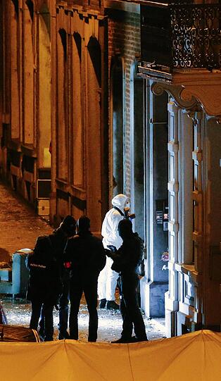 Bilder aus Verviers: Bei einem Anti-Terroreinsatz kamen am Donnerstagabend zwei Menschen ums Leben.