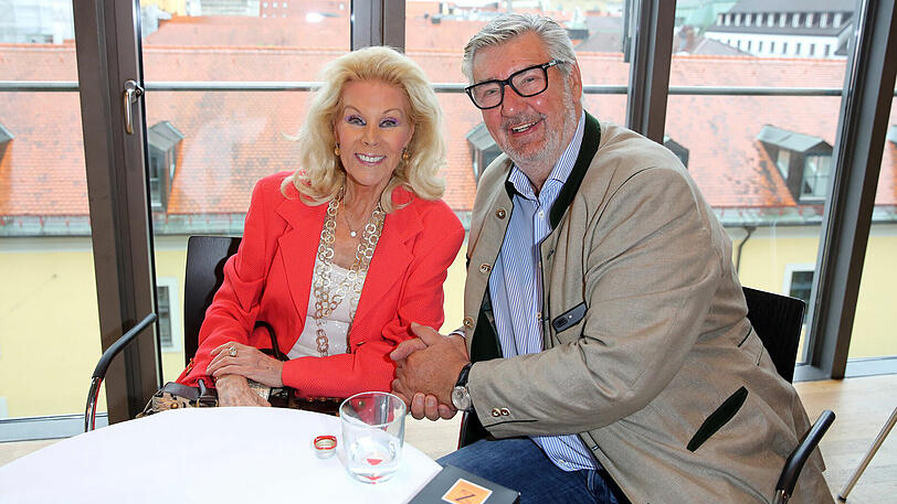 Birgit Bergen und Galerist Dirk G. Kronsbein.