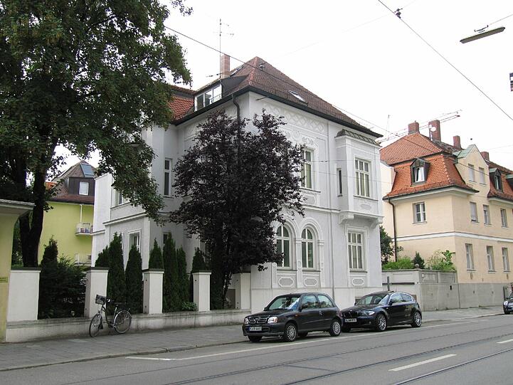 In Bogenhausen stehen viele historische Stadtvillen.
