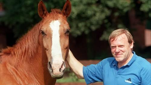 Pferdeliebhaber: Bayerns Co-Trainer Hermann Gerland. Pferdeliebhaber: Bayerns Co-Trainer Hermann Gerland.