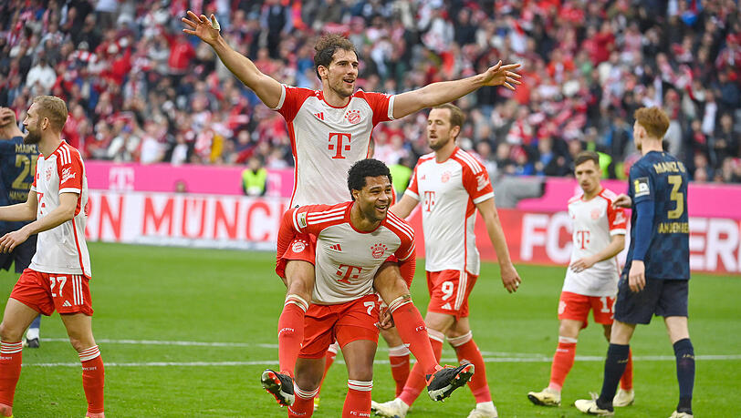 Die Freude ist zurück: Serge Gnabry nimmt Leon Goretzka nach seinem Doppelpack Huckepack. Die Freude ist zurück: Serge Gnabry nimmt Leon Goretzka nach seinem Doppelpack Huckepack.
