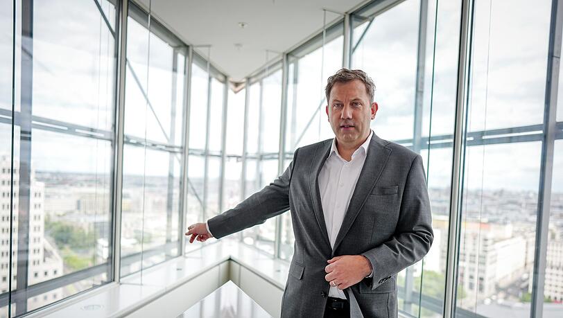 Klingbeil hält seinen Kurs an der SPD-Spitze für richtig. Klingbeil hält seinen Kurs an der SPD-Spitze für richtig.