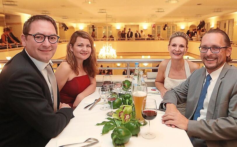Michaela und Kurt Raß (links) sowie Andrea Kühler und Frank Vilsmeier.