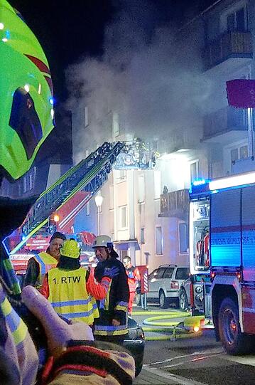 Bei dem Brand in Mühldorf wurden insgesamt sechs Menschen verletzt.