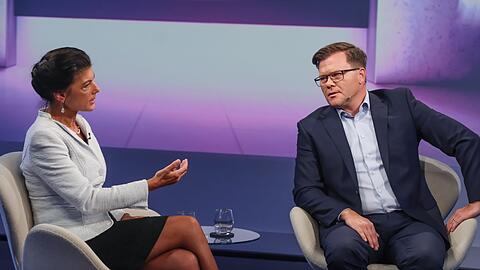 Sahra Wagenknecht und Carsten Schneider stritten bei "Maischberger" &uuml;ber die Deutung des Wahlergebnisses von Sachsen-Anhalt.