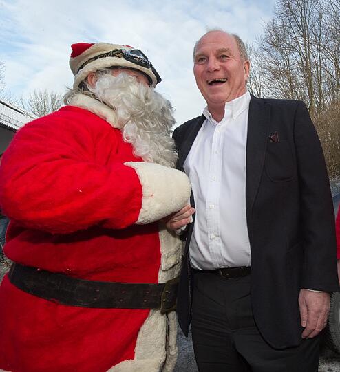 Uli Hoeneß besucht die "Oiztaler Mammuts Emmading" - Die Bilder