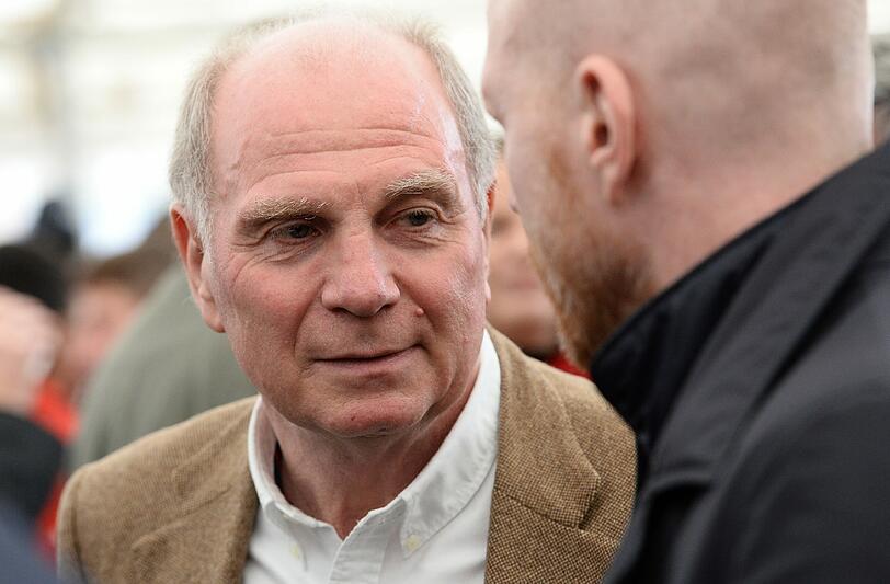 Gute Laune bei Uli Hoeneß: Die Bilder von der Grundsteinlegung für das Nachwuchsleistungszentrum am Freitag.