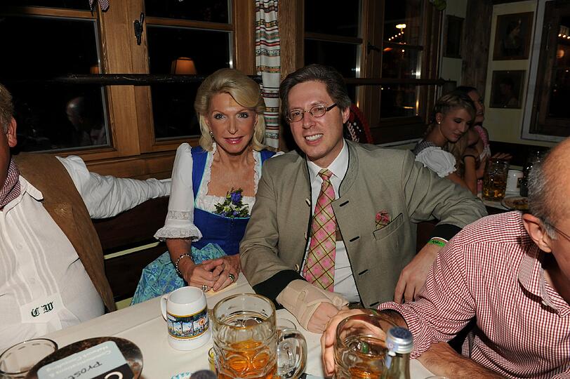 Die Großunternehmerin Maria Elisabeth Schaeffler mit ihrem Sohn Georg