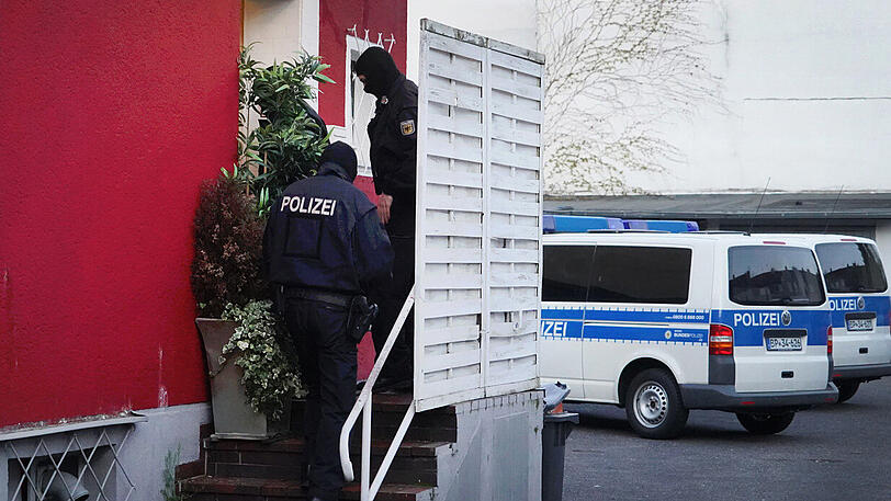 Mit einer groß angelegten Razzia geht die Bundespolizei gegen Organisierte Kriminalität vor.