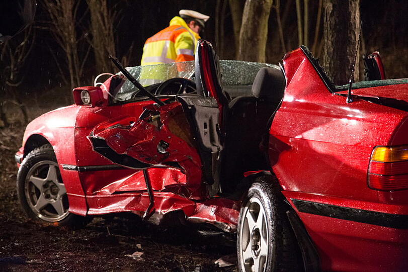 Unfall bei Freilassing: Missglücktes Wendemanöver: BMW gerammt - Bayern - Abendzeitung München