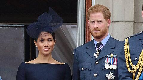 Prinz Harry und Herzogin Meghan haben die royalen Aufgaben abgelegt, nicht aber die Titel.