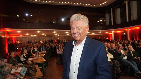 Dieter Reiter tritt wieder als OB-Kandidat der SPD an. Seine Partei hat ihn am Montag mit 95 Prozent der Stimmen gewählt.