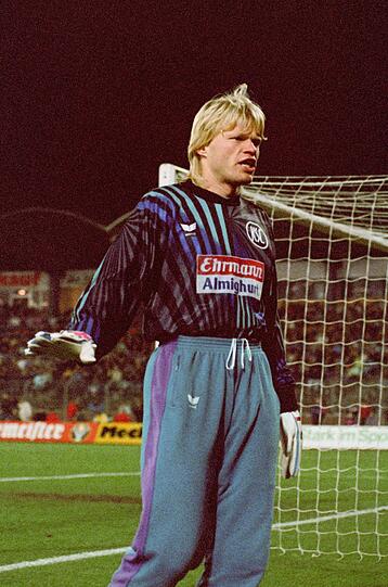 Die vielleicht schönste Frisur hatte Oliver Kahn noch vor seiner Zeit beim FC Bayern: Der Vokuhila