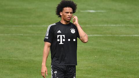 Bayern-Neuzugang Leroy Sané überzeugt bei einem Trainingsspiel.