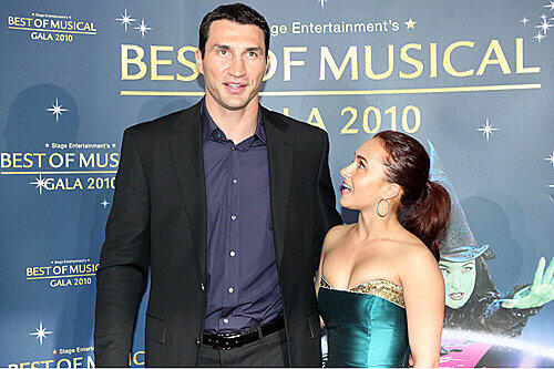 Ob sie will oder nicht - zu ihrem Freund, Box-Weltmeister Wladimir Klitschko, muss die zierliche Schauspielerin Hayden Panettiere aufschauen.