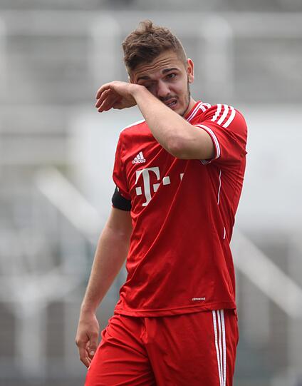Große Entäuschung bei den "kleinen" Bayern. Sie verpassten am Sonntag den Aufstieg denkbar knapp. Die Tränen-Bilder nach dem Spiel!