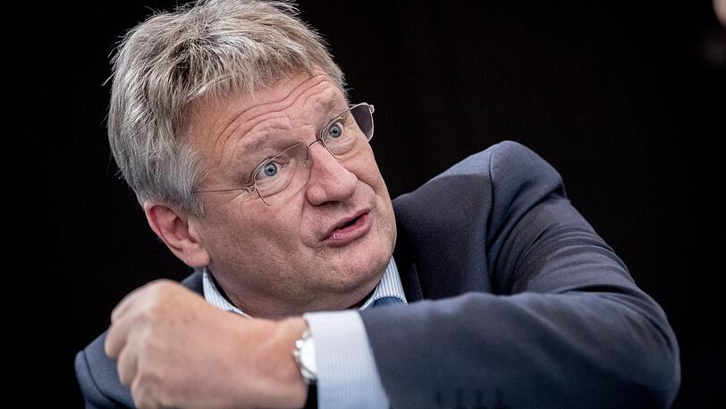 "Er ist ein Spitzenbeamter, der (...) den Mut hat, auch unbequeme Wahrheiten auszusprechen. Er würde gut in eine demokratische Rechtsstaatspartei wie die AfD passen." AfD-Parteichef Jörg Meuthen am 6. November im Redaktionsnetzwerk Deutschland (RND) über den entlassenen Verfassungsschutzpräsidenten Hans-Georg Maaßen.