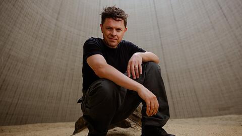 Michael Patrick Kelly hat nach vier Jahren Pause ein neues Album am Start.