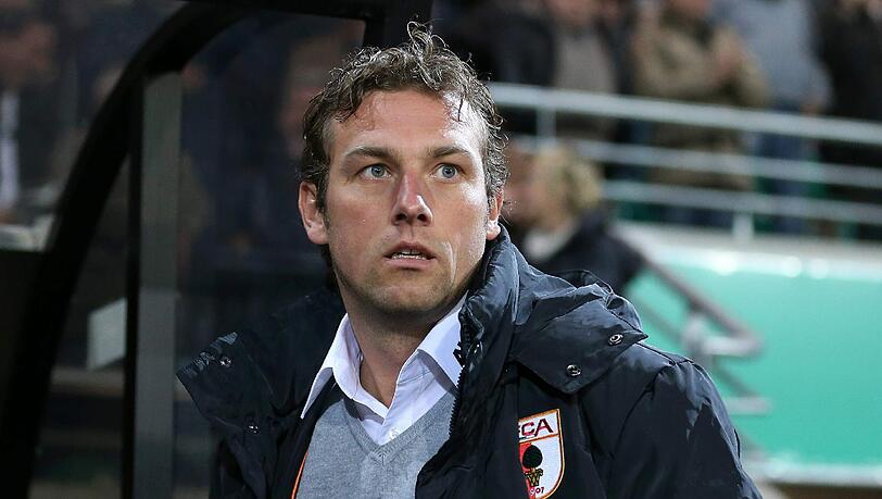 Augsburgs Trainer Markus Weinzierl will, dass die Mannschaft genauso in die Rückrunde startet, wie sie die Hinrunde beendet hat. Augsburgs Trainer Markus Weinzierl will, dass die Mannschaft genauso in die Rückrunde startet, wie sie die Hinrunde beendet hat.